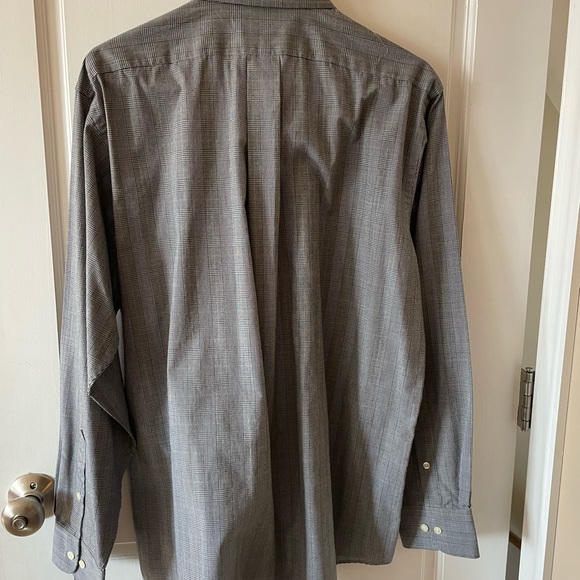 Chaps men’s shirt. Black and white. - Picture 2 of 3